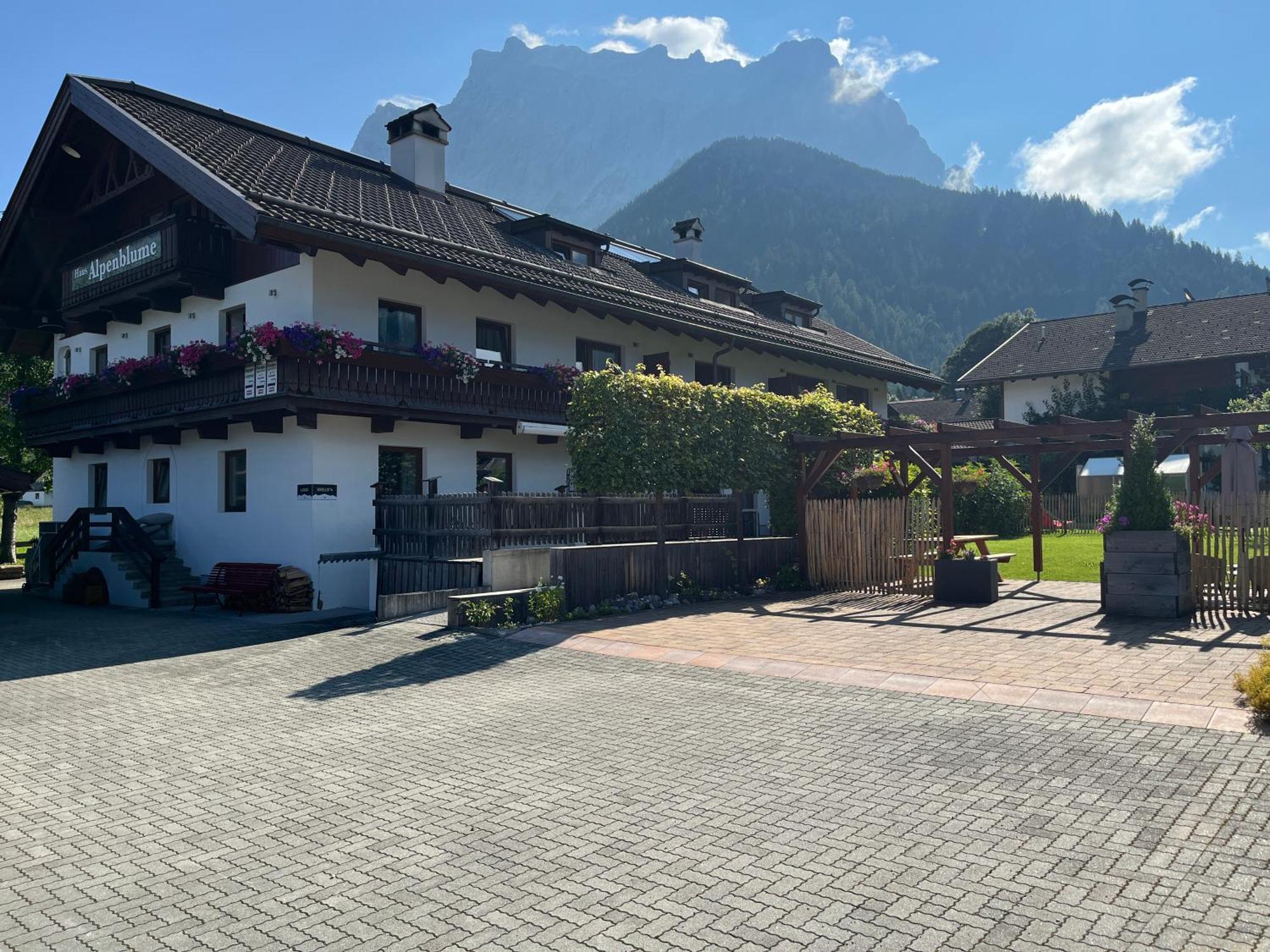 Haus Alpenblume Lejlighed Ehrwald Eksteriør billede